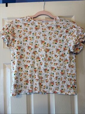Zara White Floral Puff Sleeve Tee with Coral and Green Accents